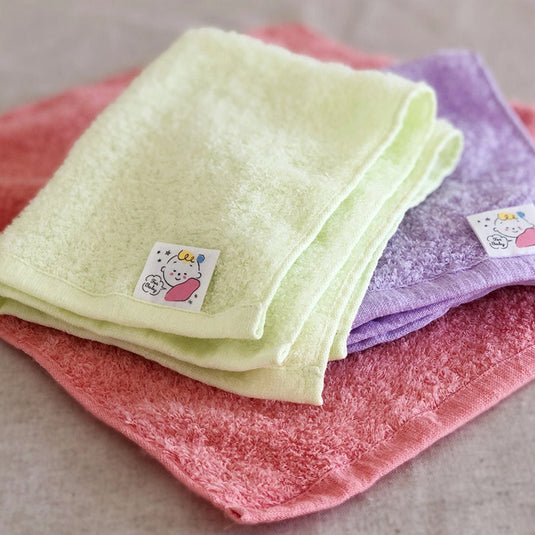 Baby-Only “Outing Towel” (32×32cm) – Japan Atopic Dermatitis Association Recommended Product – Available in 3 Colors