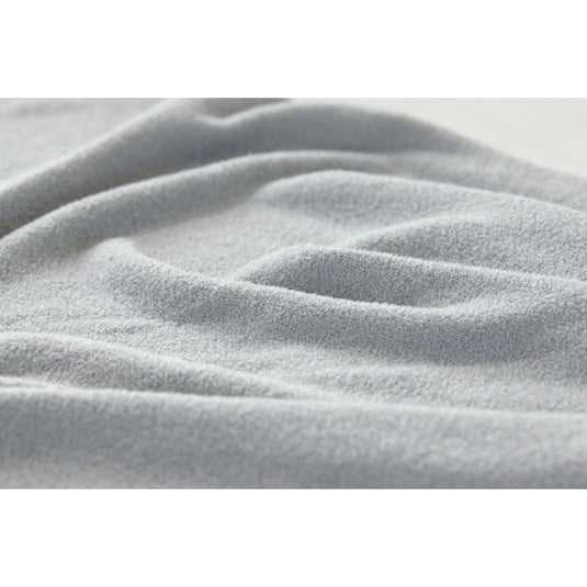 Peu a Beaute Precket