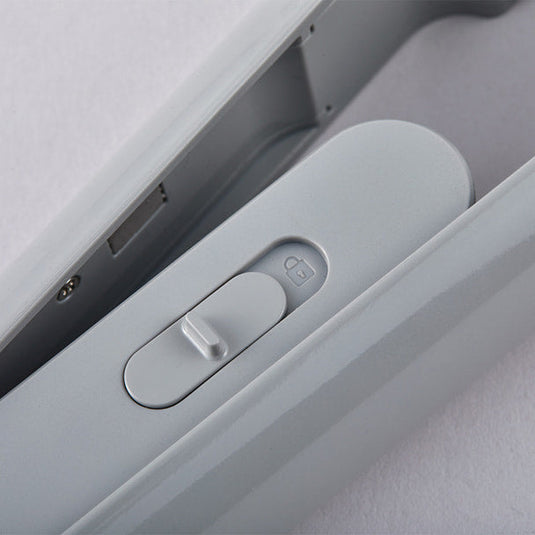 Cado Cuaura Hair Iron Professional Straightener BI-G1P