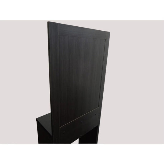 Blacky Wood