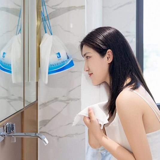 ITO Cleansing Towel – Roll Type (Approx. 200 × 220 mm / 250 g)