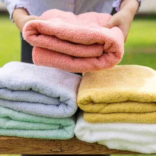 “Bare Skin Smile” Bath Towel (65×130cm) – Japan Atopic Dermatitis Association Recommended Product – Available in 5 Colors