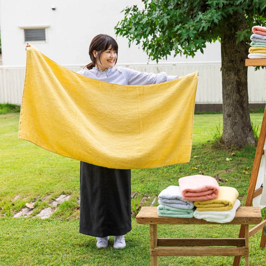 “Bare Skin Smile” Bath Towel (65×130cm) – Japan Atopic Dermatitis Association Recommended Product – Available in 5 Colors