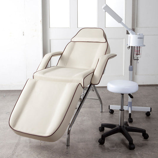 F-843 Stool II (cleaning caster specification)