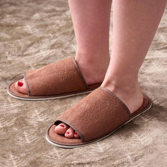 Easy-Wear Fluffy Knit Slippers, 1 Pair (Dark Brown)